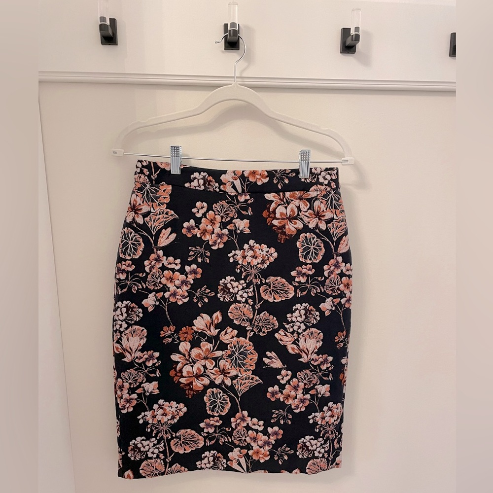 Ann Taylor floral on black print skirt.